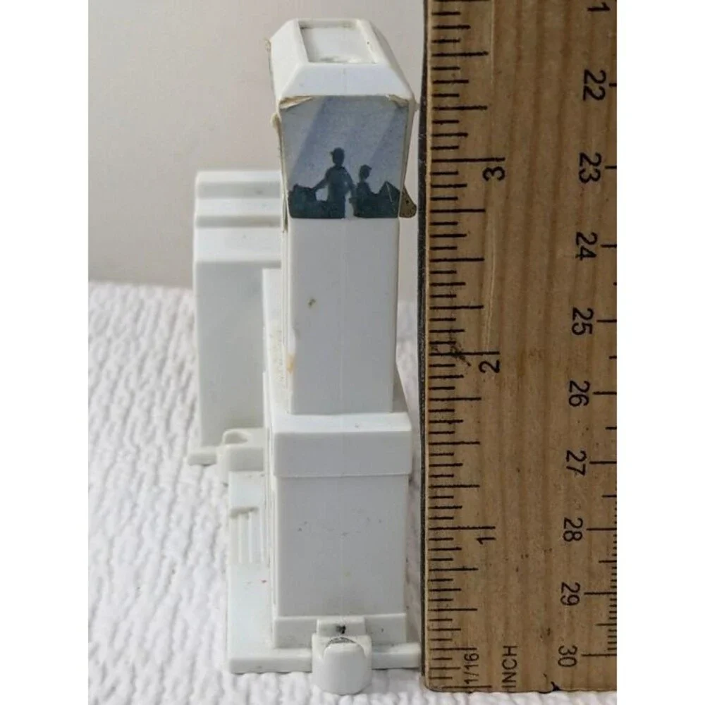 Vintage Micro Machines Super Van City Airport building Galoob replacement part